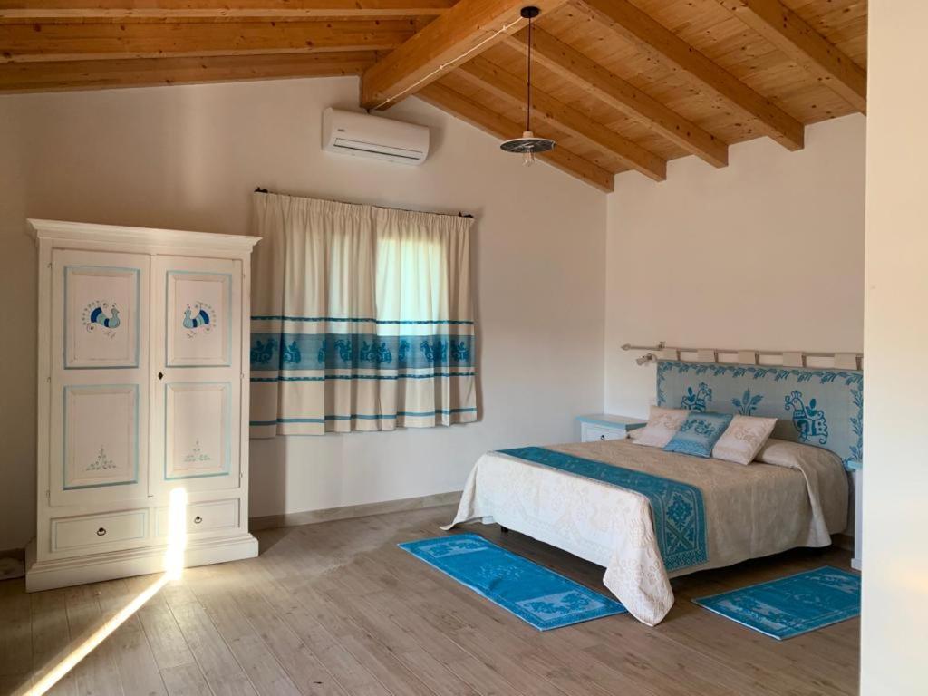 Tenute Venafiorita Loiri Porto San Paolo 外观 照片